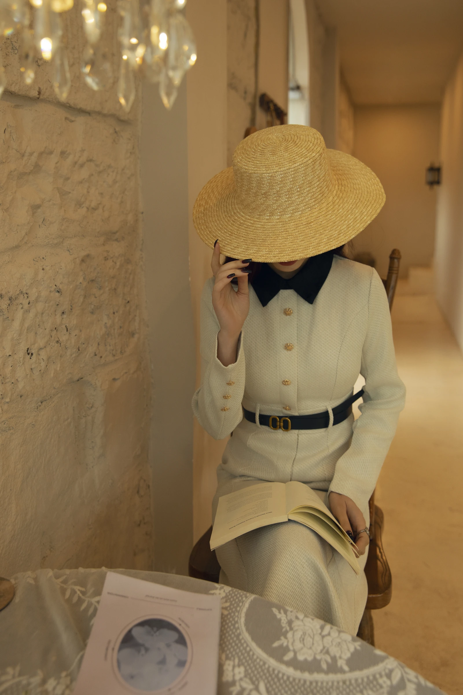 [YITUYU]艺图语-2024.10.18-Jours-en-France-Chenaling_CL-[27P-482MB]-11.webp